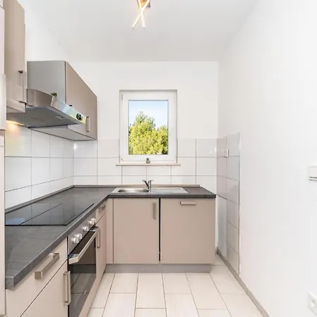 Gorgeous In With Wifi 比比涅